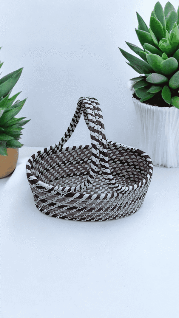 01OD007_1 Storage Basket with Handle