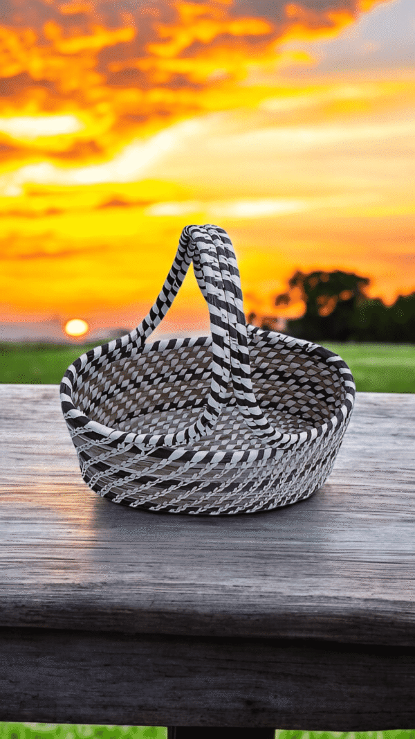 01OD007_3 Storage Basket with Handle