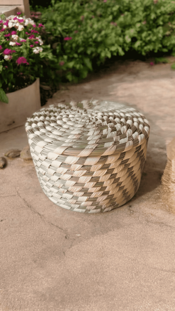 01OD015_2 Handmade Mini Basket