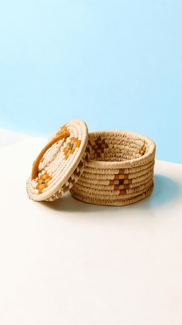 01OD019_1 Moroccan inspired Handwoven Basket with Lid