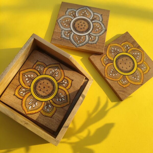 15OD003_1 Artisanal Indian Floral Wooden Coaster Set with Box