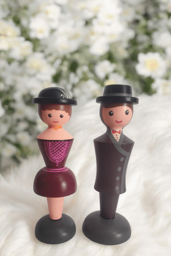 Charming Wooden Couple Figurines