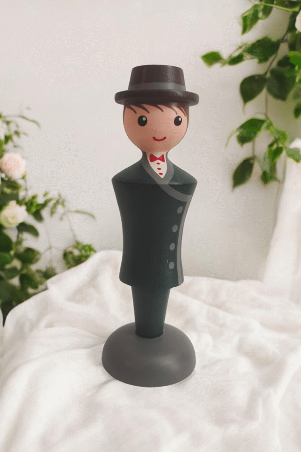 Enchanting Rustic Wooden Couple Figurines