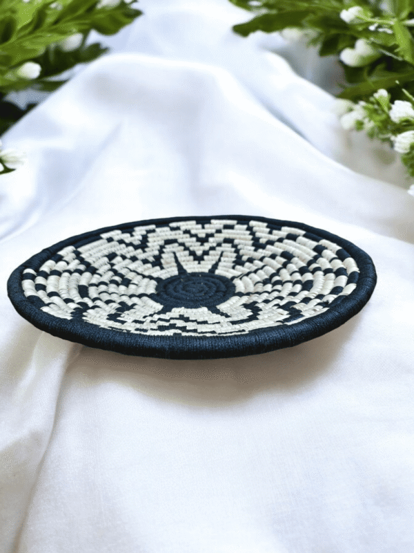 01OD036_4 Handwoven Floral Sabai Grass Wall Decor Plate