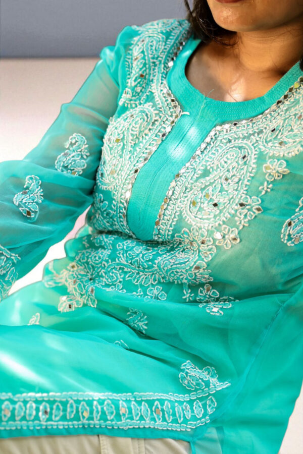 Lucknow Chikankari Kurta