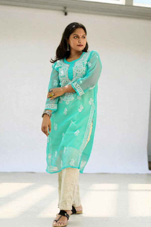 Lucknow Chikankari Kurta