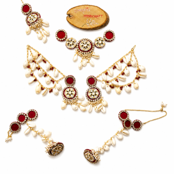 03GJ003_9 Floral Cowrie Shell Jewelry Set