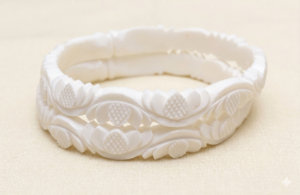 Classic White Sankha Bangles Set Traditional white Sankha bangles set with textured wave design