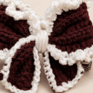 Snow Trim Crochet Bow Hair Clip - Image 3