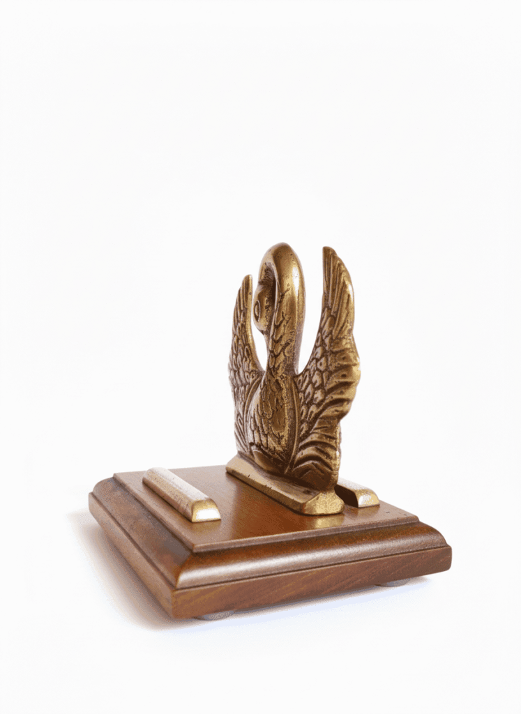 Brass Swan Decorative Showpiece