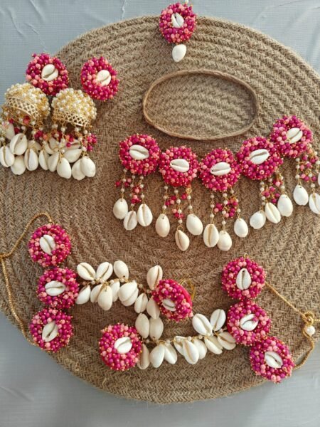 Pink Floral Cowrie Shell Jewelry Set - Image 2