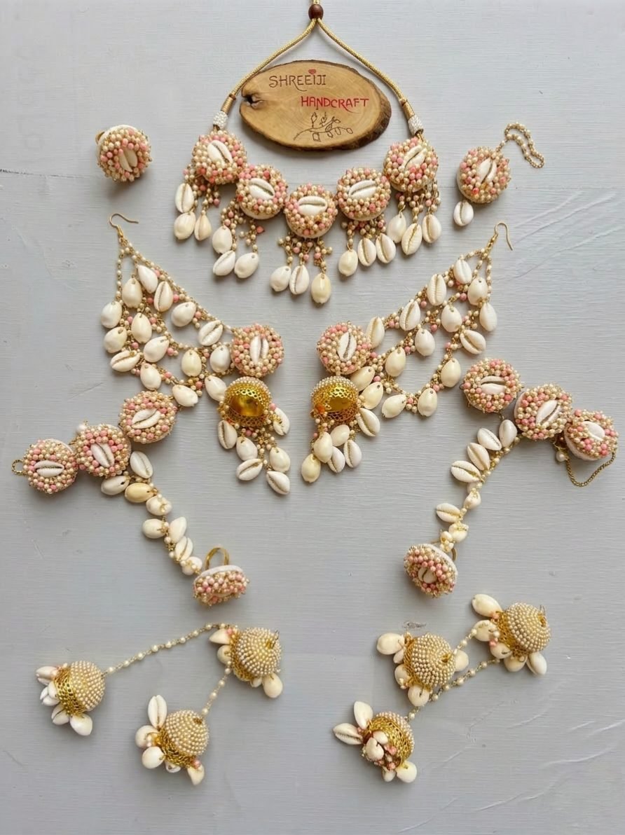 Floral Cowrie Shell Wedding Jewelry Set - Image 2