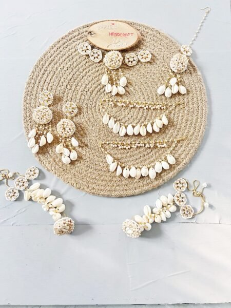 Cowrie Shell Bridal Jewelry Set - Image 3